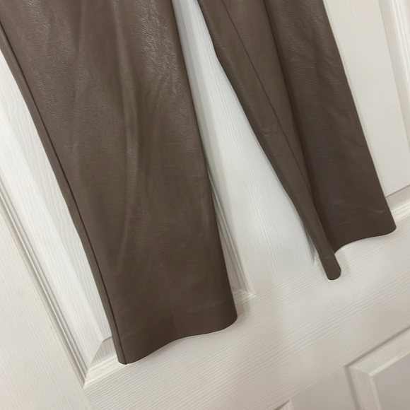 Commando Cropped Faux Stretch Leather Straight Leg Pants Various sizes - Picture 5 of 8